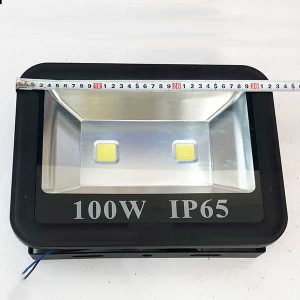 den-pha-led-ngoai-troi-100w-tron-choa-rong-hkled-a-a