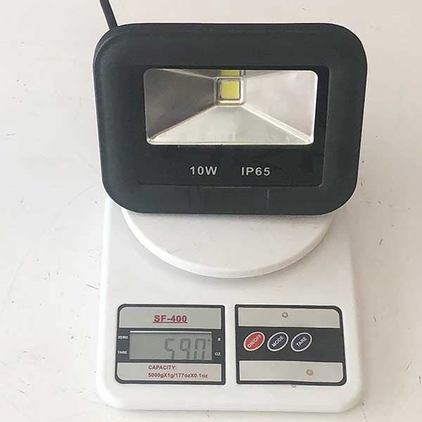 den-pha-led-ngoai-troi-10w-tron-rong-hkled-e