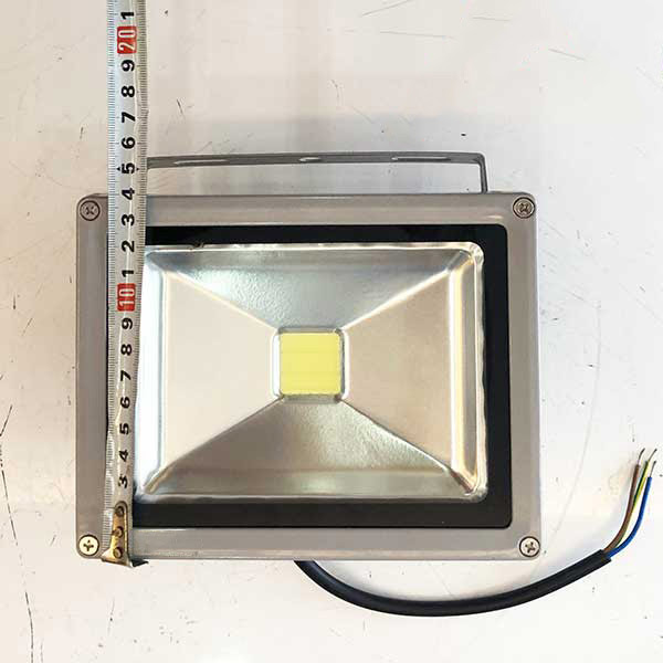 den-pha-led-ngoai-troi-20w-pha-roi-xam-hkled-b