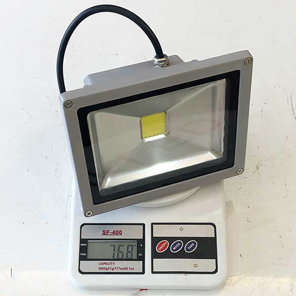 den-pha-led-ngoai-troi-20w-pha-roi-xam-hkled-d