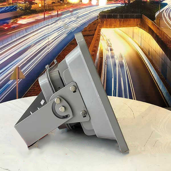 den-pha-led-ngoai-troi-300w-pha-roi-xam-hkled-e