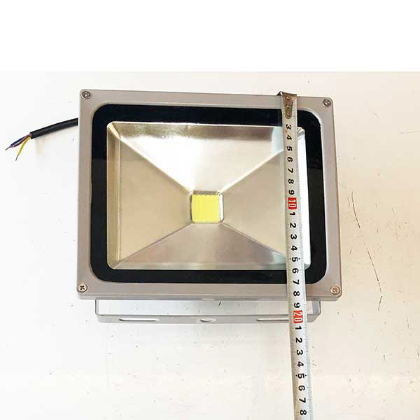 den-pha-led-ngoai-troi-30w-pha-roi-xam-hkled-b