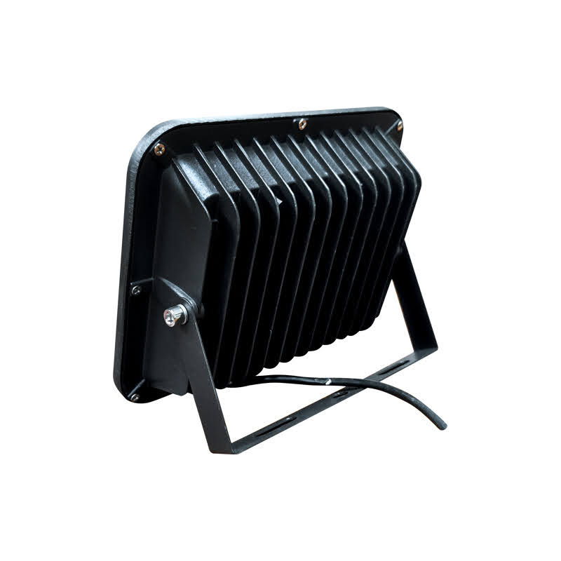 den-pha-led-ngoai-troi-30w-tron-rong-hkled-3