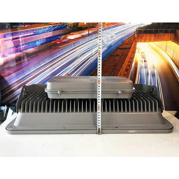 den-pha-led-ngoai-troi-400w-pha-roi-xam-hkled-d