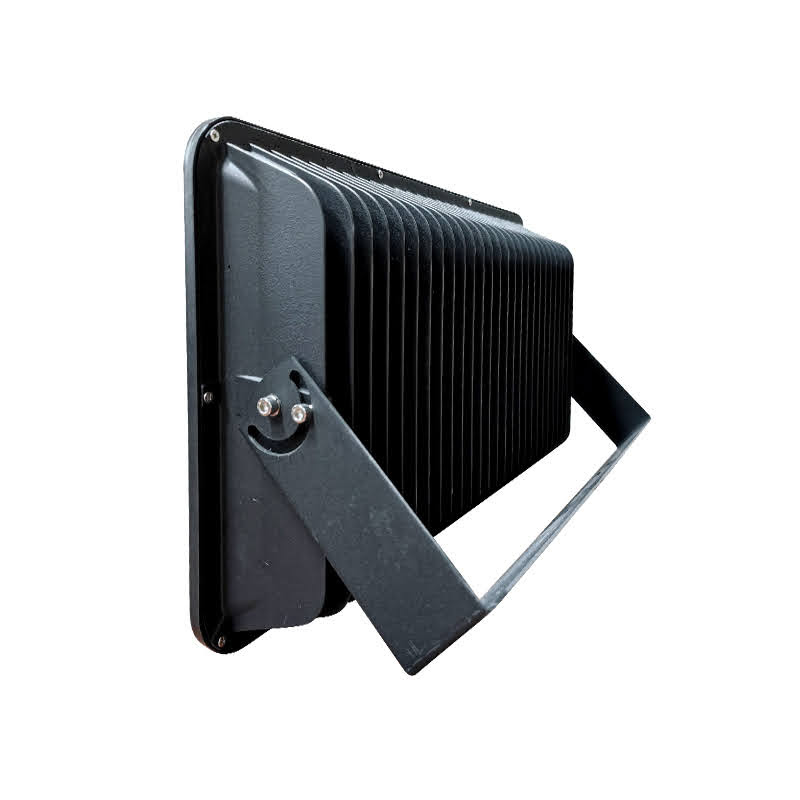 den-pha-led-ngoai-troi-400w-tron-hkled-f