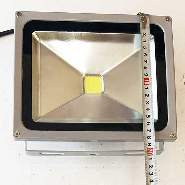 den-pha-led-ngoai-troi-50w-pha-roi-xam-hkled-c