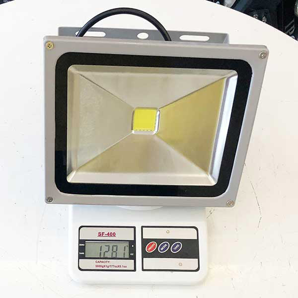 den-pha-led-ngoai-troi-50w-pha-roi-xam-hkled-d